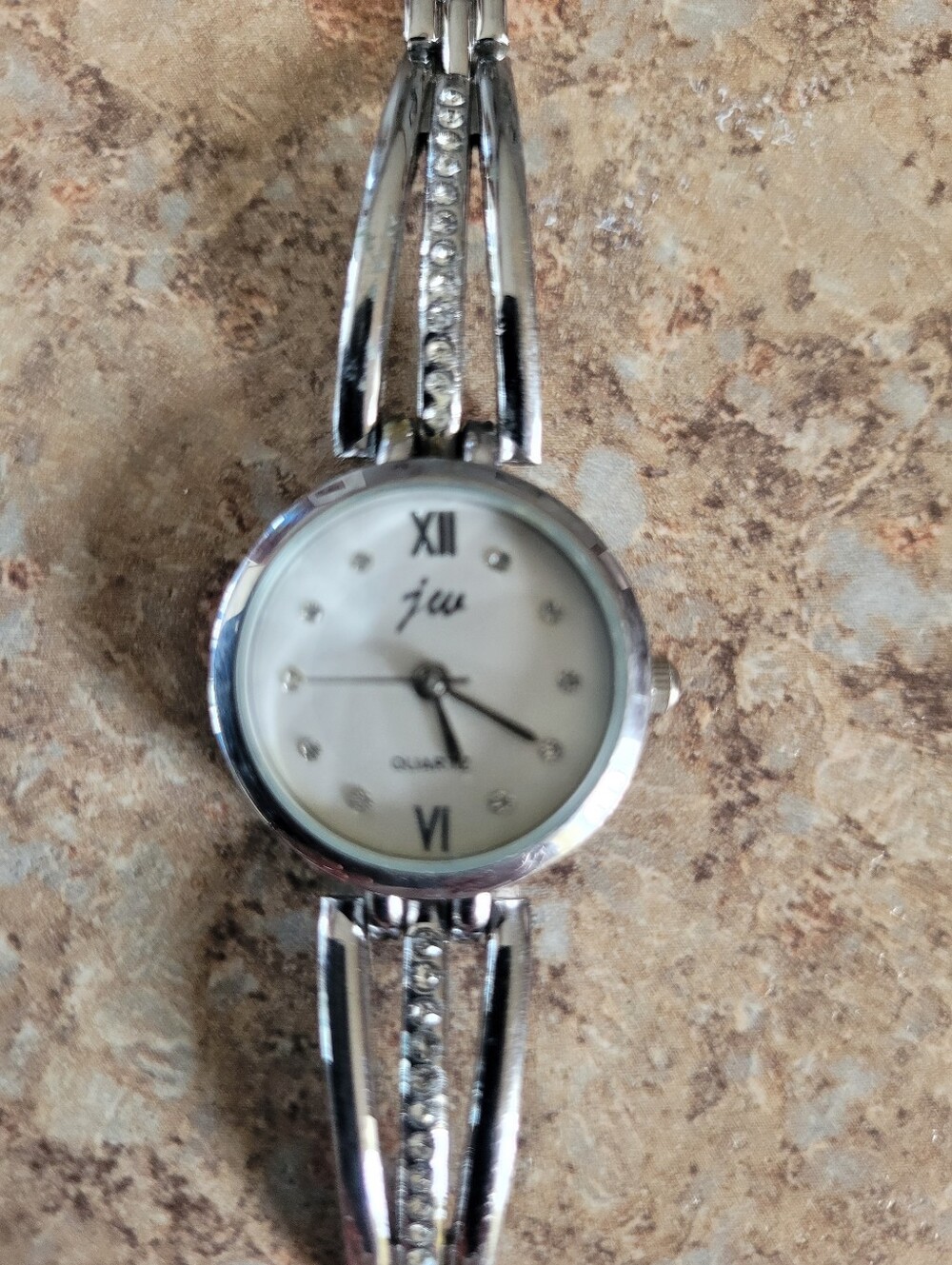 Jw Silver-Tone Quartz Analog Crystal-Accent Women’s Bracelet Watch